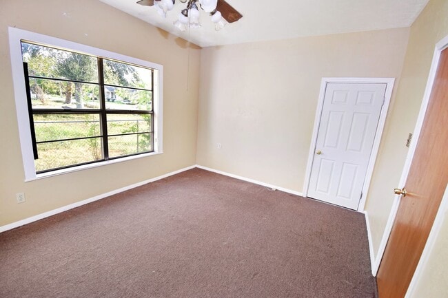 Building Photo - 3BR/1BA