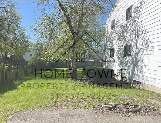 Building Photo - 1632 Greencrest Ave
