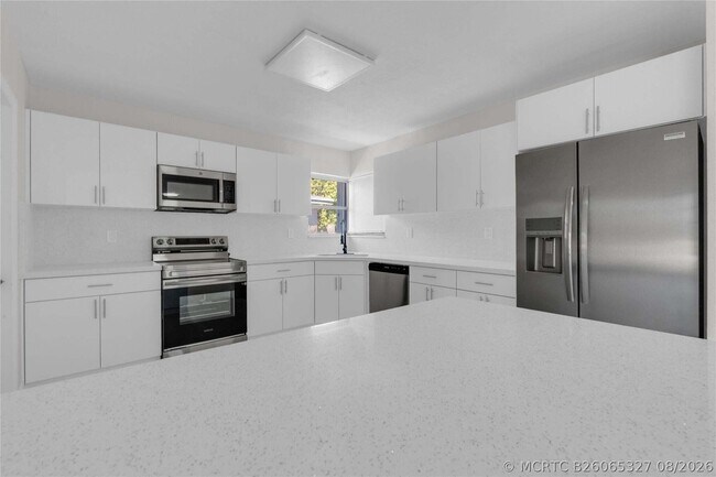 Foto del edificio - 200 NW 33rd Terrace