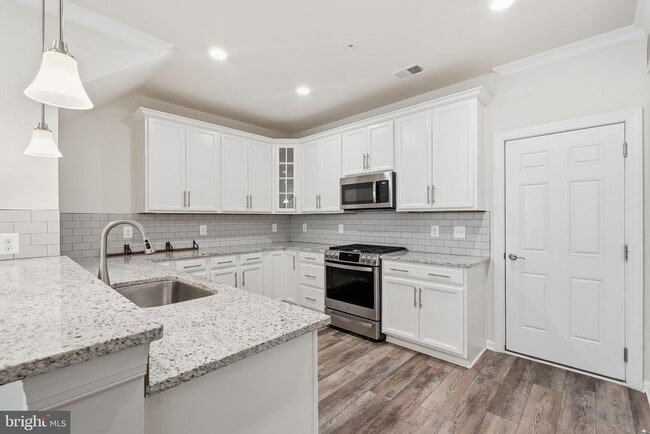 Building Photo - 45208 Lettermore Square