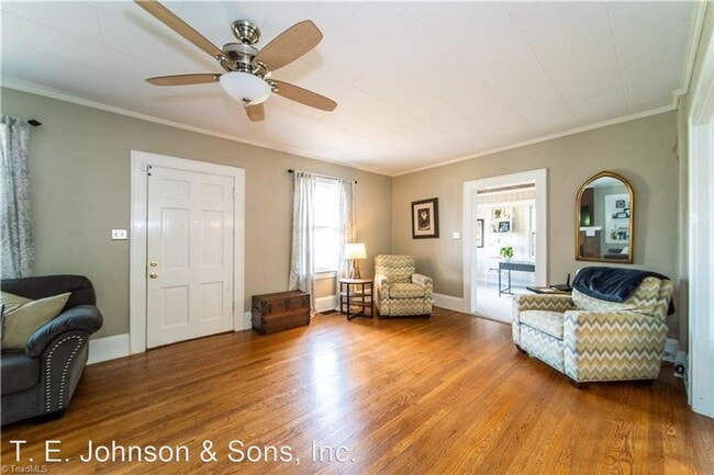 Building Photo - 4 br, 2 bath House - 817 S Hawthorne Rd