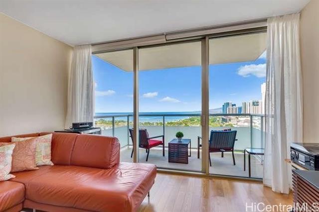 Building Photo - 1551 Ala Wai Blvd