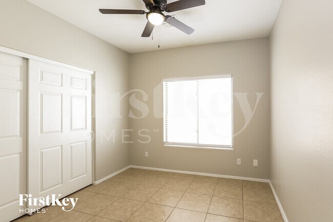Foto del edificio - 12806 W Fairmount Ave