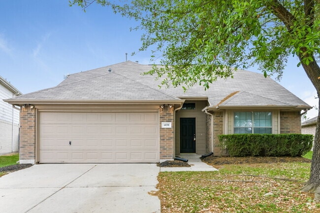 Building Photo - 6030 NW Creek Cir