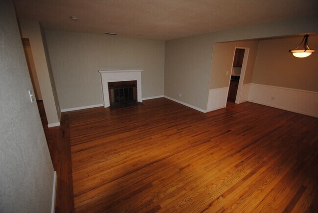 Building Photo - 3109 Leatha Way