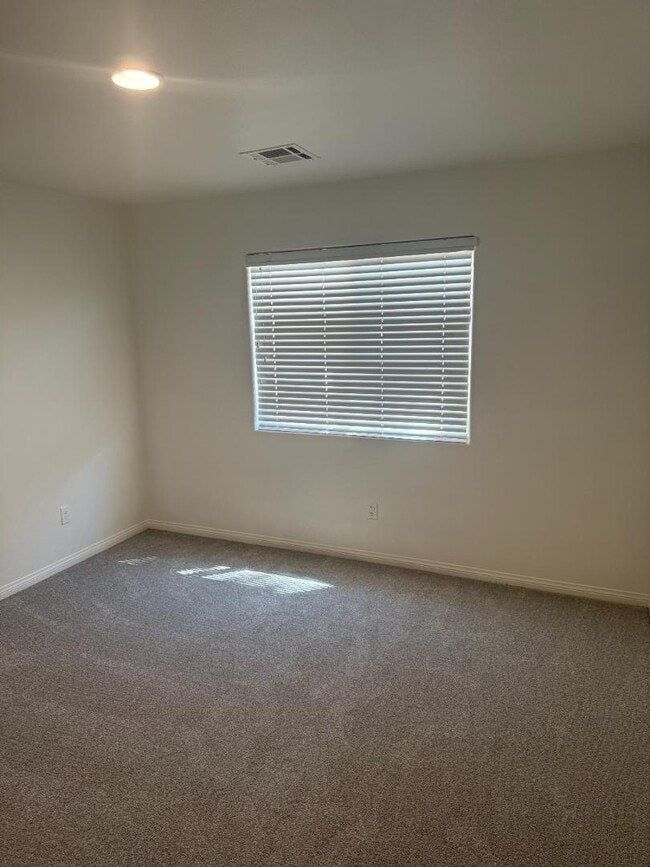 Building Photo - 9741 Troon Ct