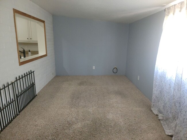 Building Photo - Spacious 3bd home in Glendale