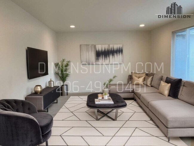 Building Photo - Wonderful 2 bed/1 bath duplex with firepla...