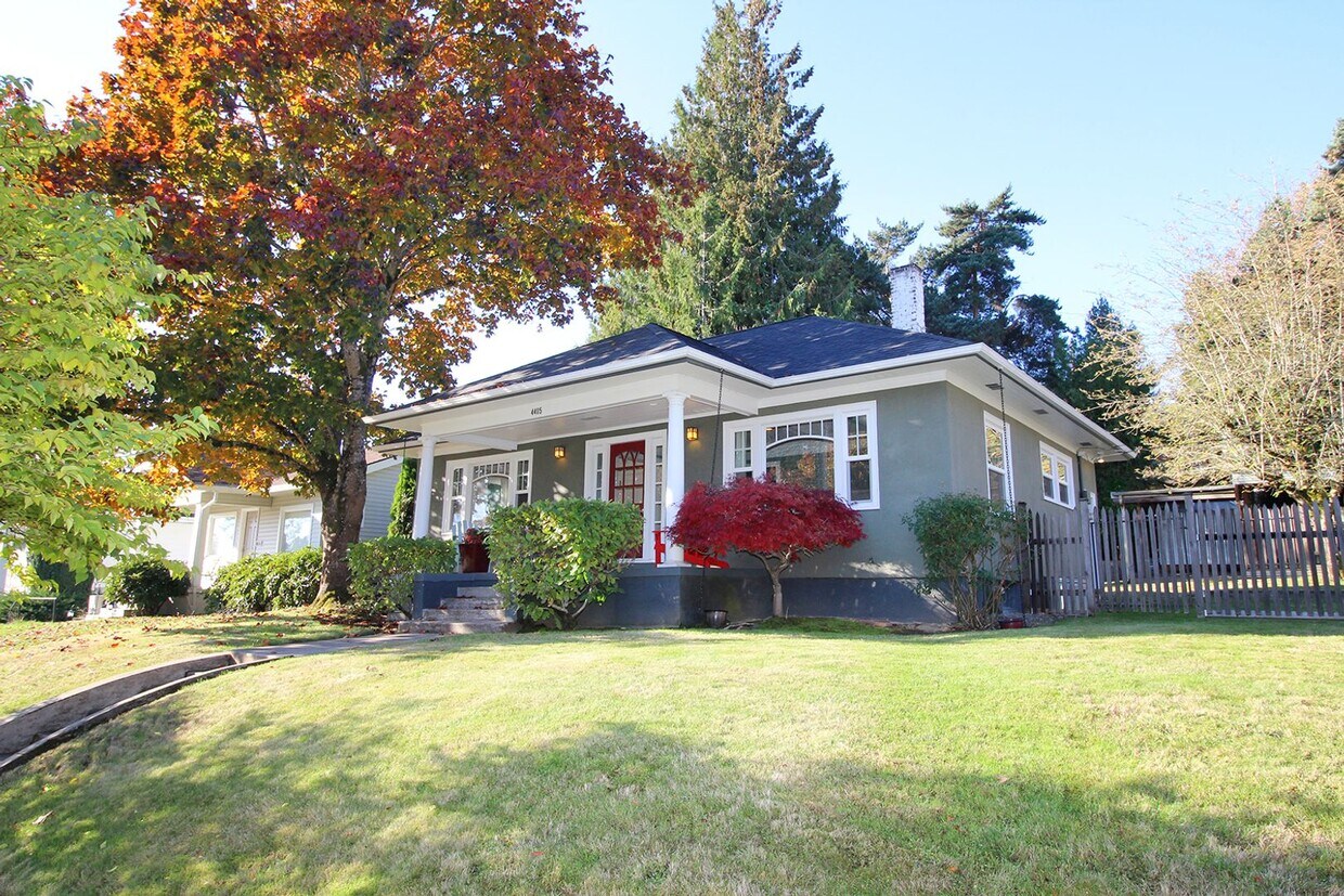 Primary Photo - 4405 SW Condor Ave