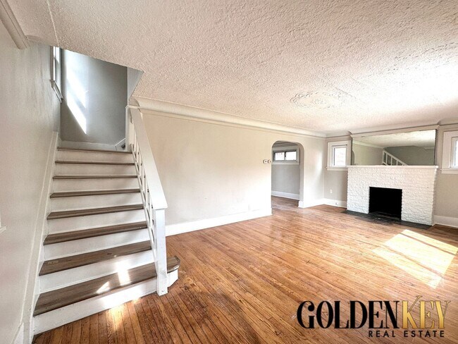 Building Photo - !!Now Presenting!! Amazing new updated 3 B...