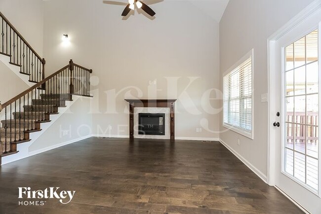 Building Photo - 1594 Raven Rd