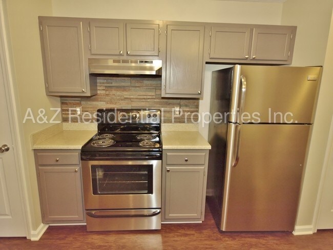 Foto del edificio - 1620 Arlyn Cir