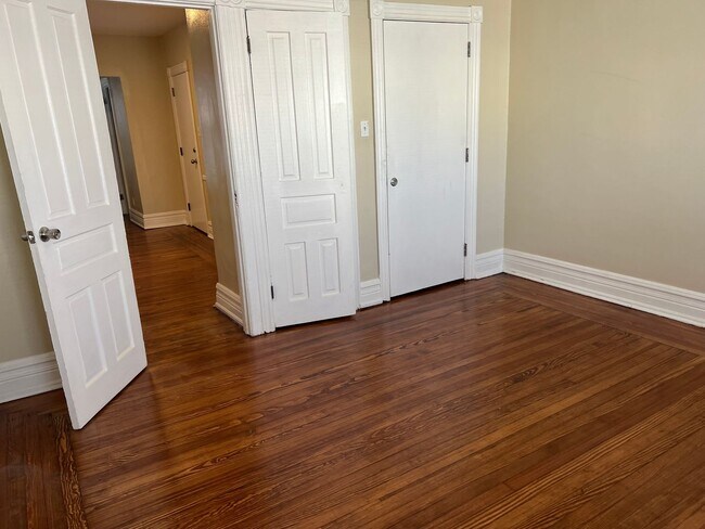 Foto del edificio - 718-718 Washington St