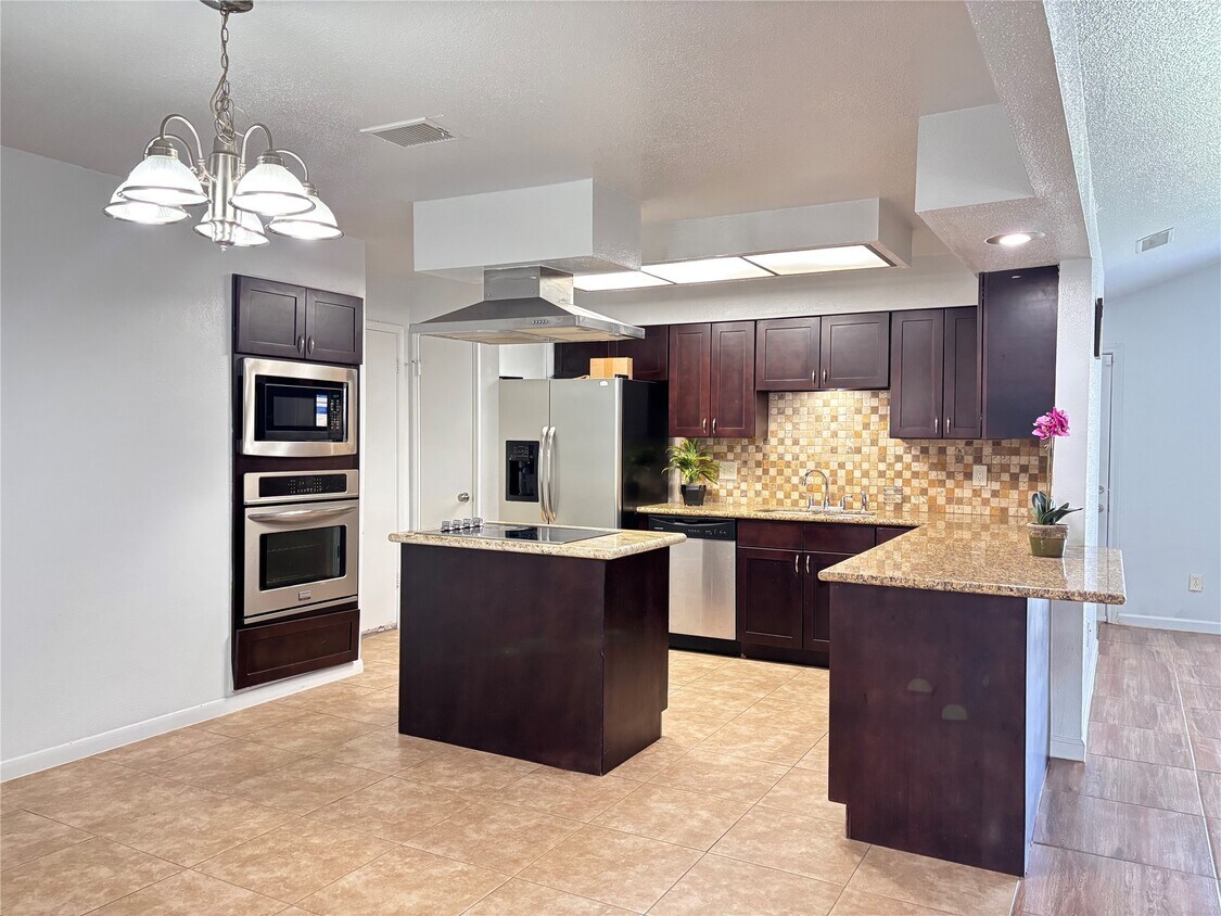 Foto principal - 11547 Willwood Dr