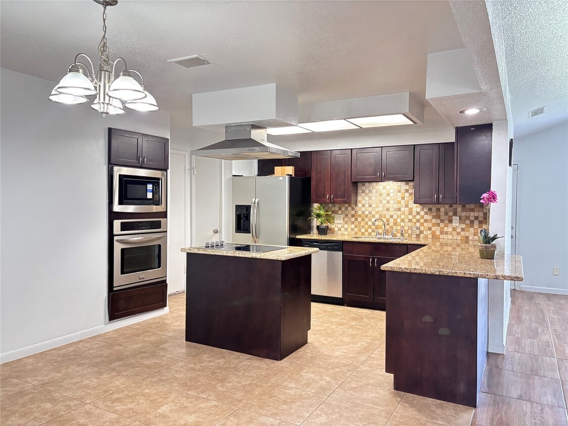 Primary Photo - 11547 Willwood Dr
