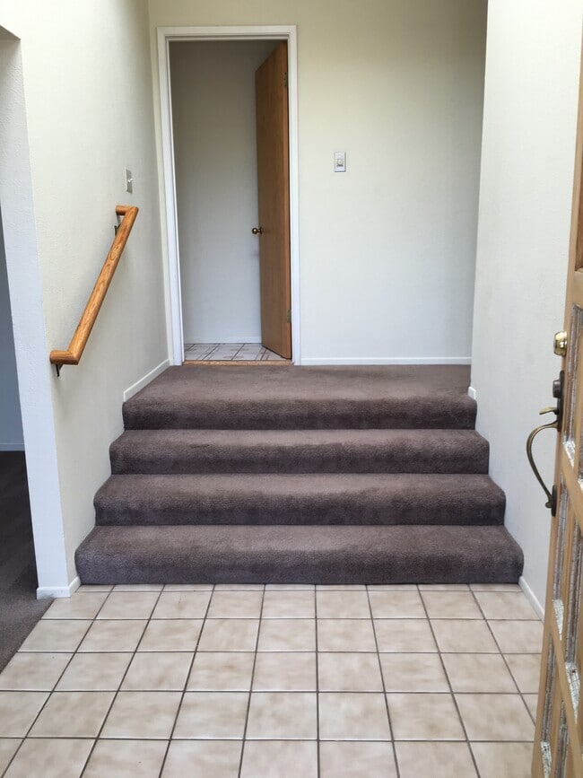 Inside Main Entrance - 16134 Dartolo rd