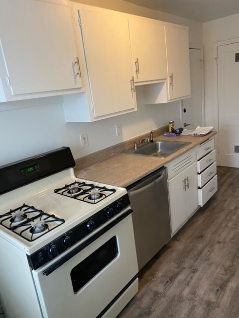 Foto del edificio - 1211 W 45th St