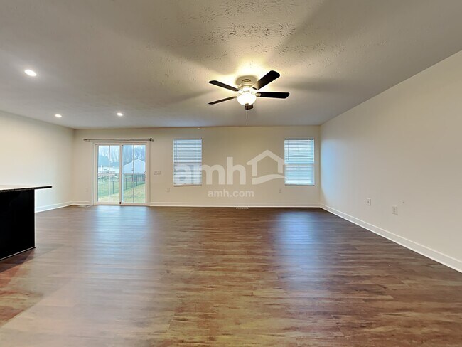 Foto del edificio - 5 Ticket Way