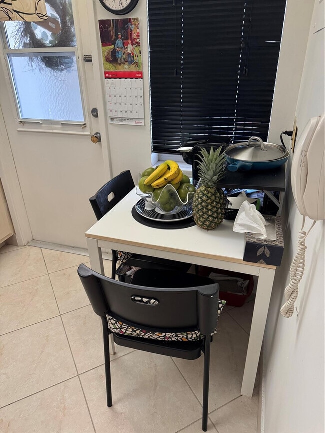 Foto del edificio - 3000 S Course Dr