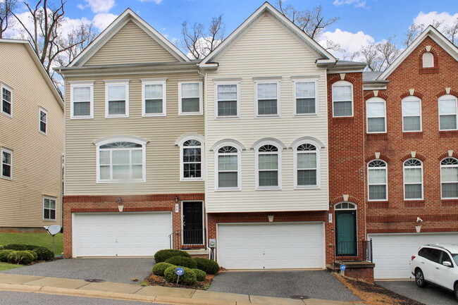 Photo - 18 Kearney Way Townhome