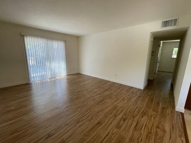 Foto del edificio - 625 Adams St