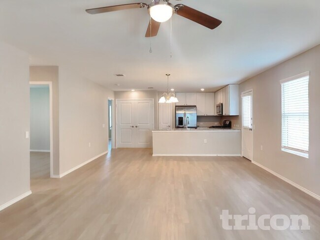 Building Photo - 7319 Rosada Way