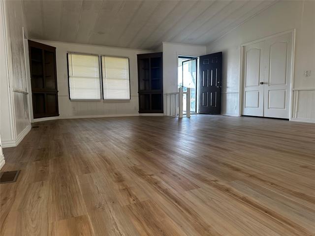 Foto del edificio - 7433 Grubbs Rd