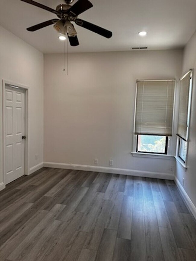 Building Photo - 4329 West St