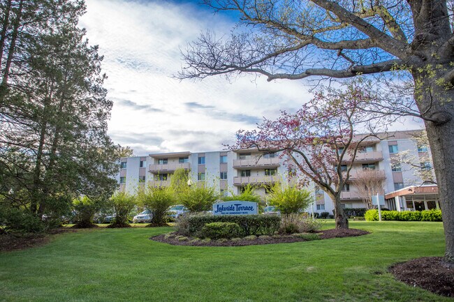 Building Photo - 7505 Democracy Blvd