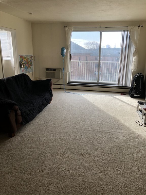 Foto del edificio - 123 Sewall Ave