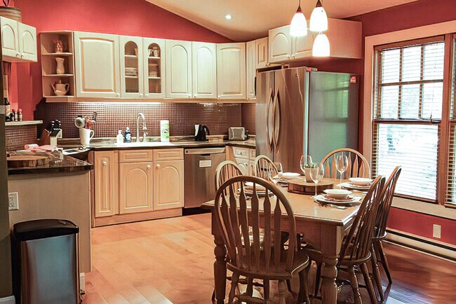 Photo du bâtiment - 7394 Hwy 6