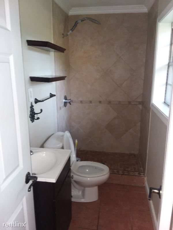 Building Photo - 3 br, 2 bath House - 214 Fisher Rd