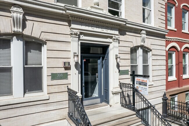 Entrada - 308-310 Garden St
