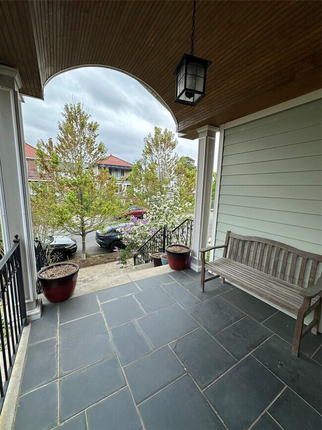 Foto del edificio - 322 E Beech St