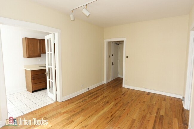 Foto del edificio - 523 W Melrose St