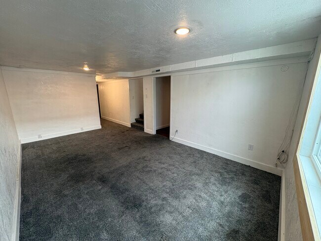 Foto del edificio - 1522 Hall Ave