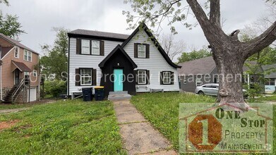 Building Photo - 3838 E 61st St