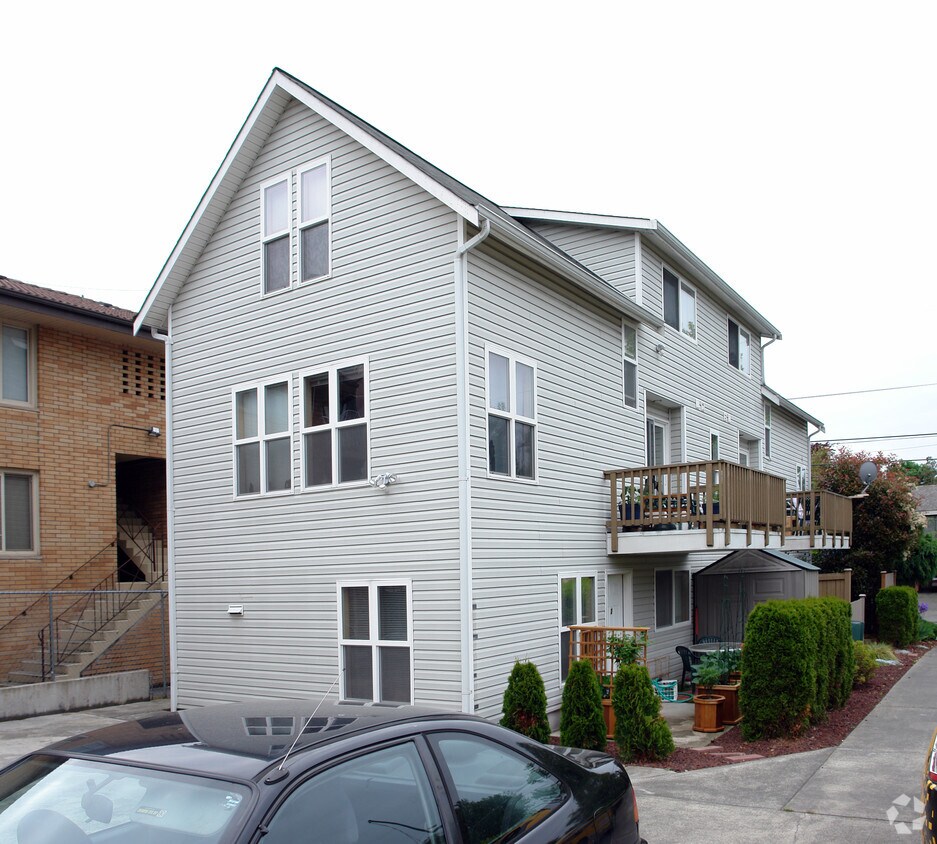 Foto del edificio - 2412 NW 62nd St