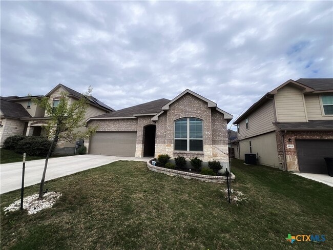 Building Photo - 6807 Comanche Post