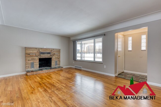 Building Photo - 3 br, 1.5 bath House - 3268 Livernois Rd