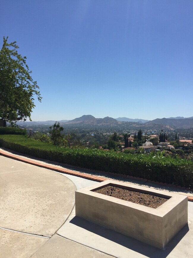 Foto del edificio - 1636 Castlehill Ct