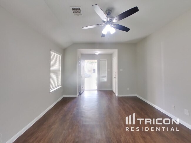 Foto del edificio - 21447 Ryans Path Ln
