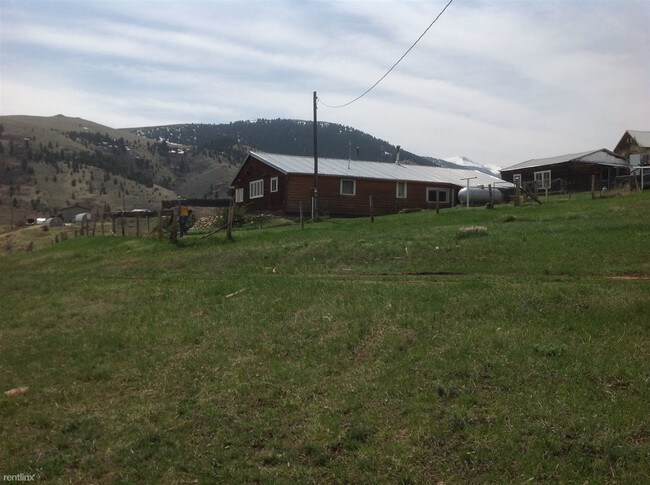 Building Photo - 3 br, 1 bath House - 111 Pattee