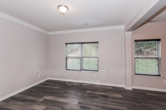 Foto del edificio - 10822 Slalom Hill Rd