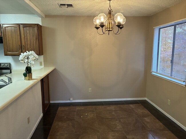 Building Photo - 3400 Sullivan Ct