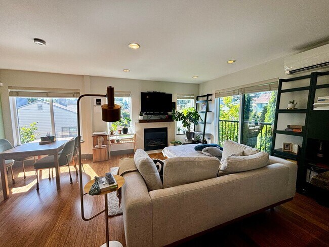 Foto del edificio - Amazing Phinney Ridge/Greenlake Home