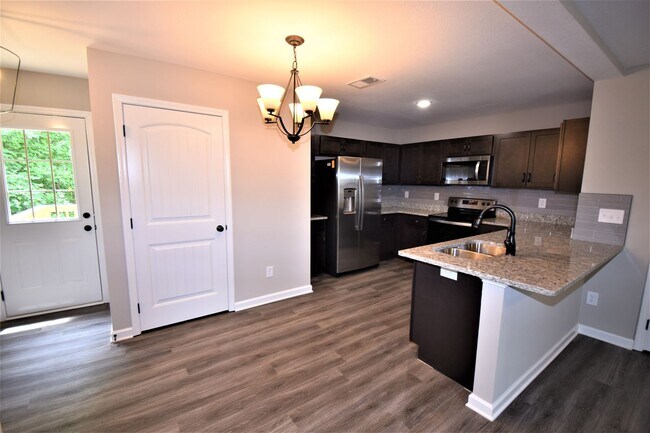 Building Photo - Glenstone Springs Dr - 428