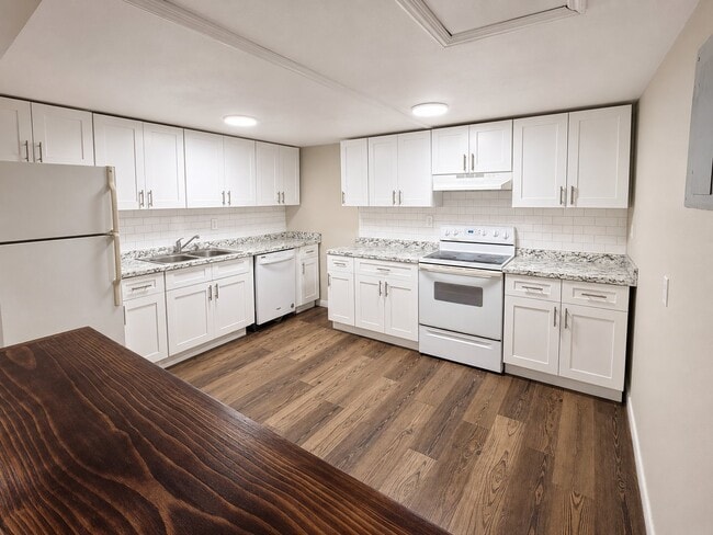 Foto del edificio - 3722 N 56th St