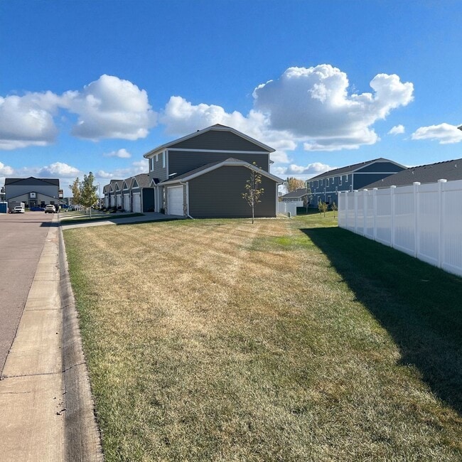 Foto del edificio - 4501 E Whisper Ridge Pl