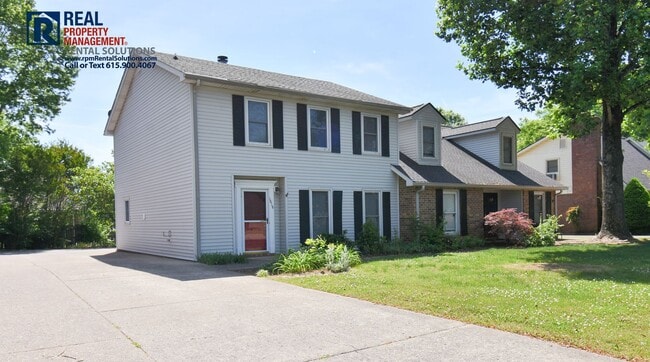 Spacious 3BR/2.5BA in Murfreesboro! - Spacious 3BR/2.5BA in Murfreesboro! House